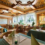 Гостевой дом Gaestehaus Mythos 3*