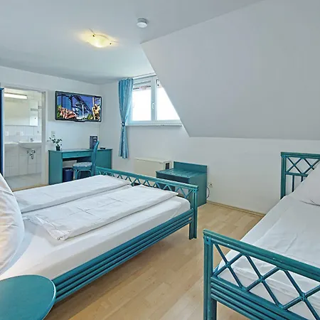 Gaestehaus Mythos 3* Rust