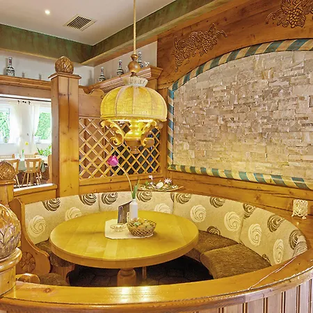 Gaestehaus Mythos 3* Rust