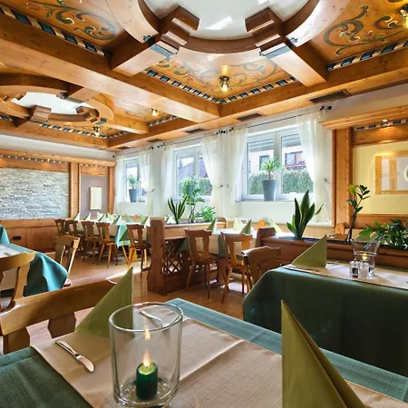 Pensionat Gaestehaus Mythos 3*